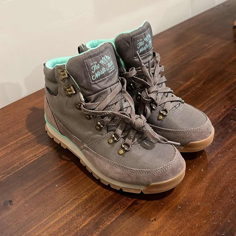 The North Face "Back to Berekley Redux" Hiking Boots, sz 8
